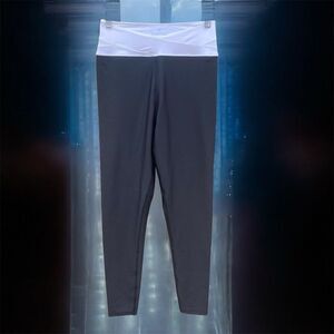 NWT New EleVen Venus Williams Black & White The Batman Victory Leggings/Jogger M